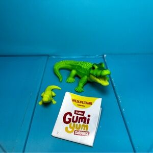 ⭐️ Zuru - Gumi Yum Surprise - Wildlife Series - Crocodile w/ baby accessory